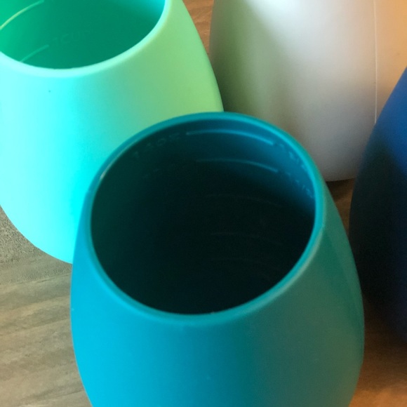 Personalized silicon wine tumblers - Picture 2 of 2